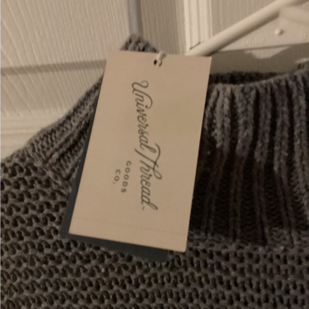 Sweater - Picture 3 of 5